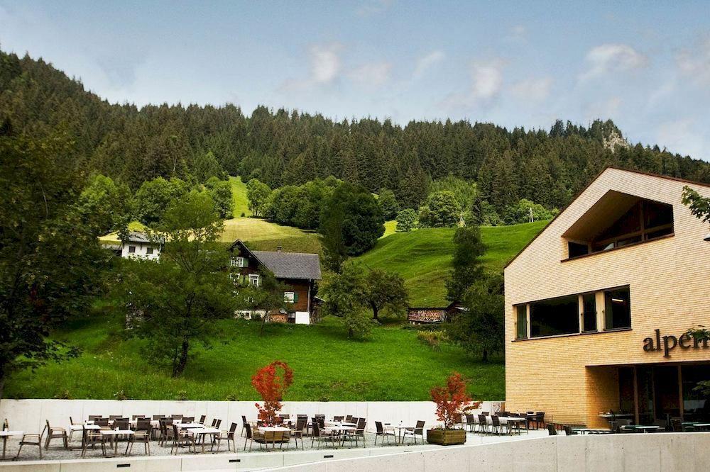 Hotel Alpenrose Ebnit ドルンビルン エクステリア 写真